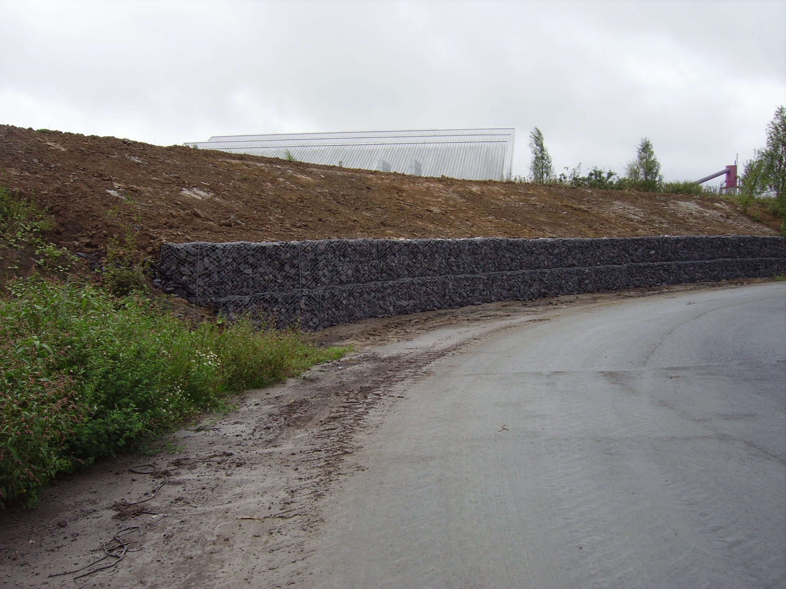 Création d'une retenue d'un talus en gabions